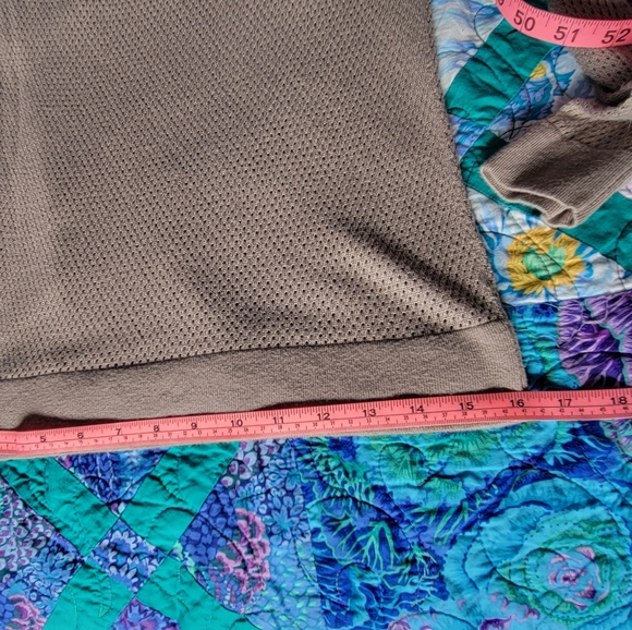 Kismet Taupe Mesh Knit Long-sleeve Top size S - Picture 10 of 11